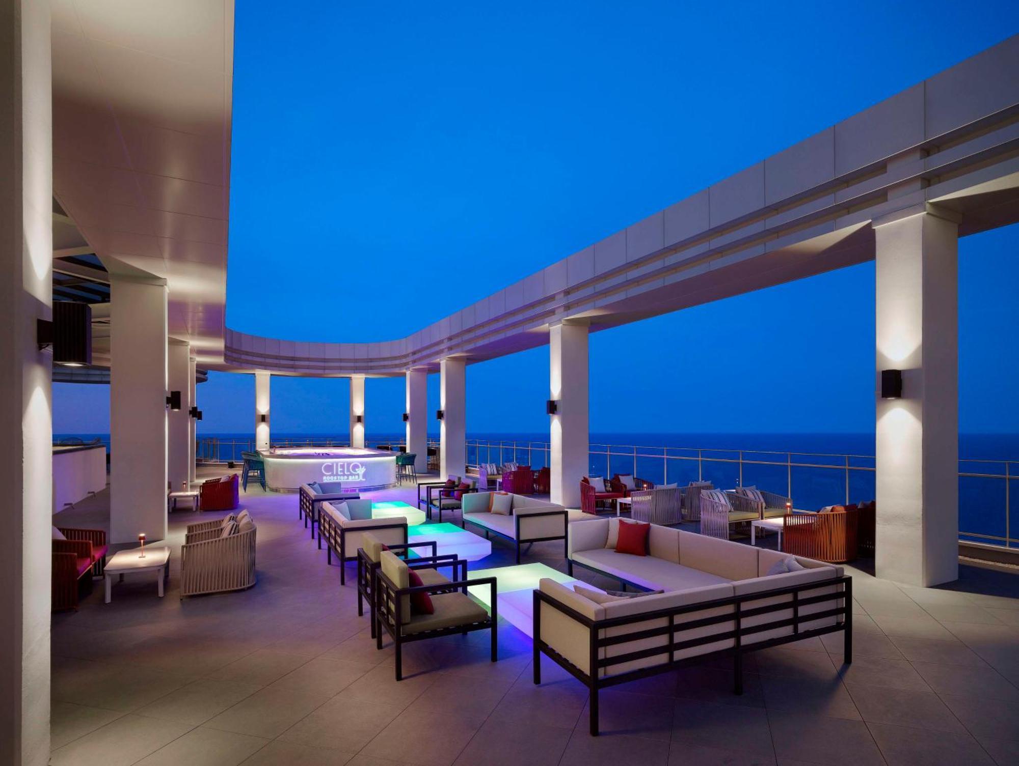 Cassia Hotel *