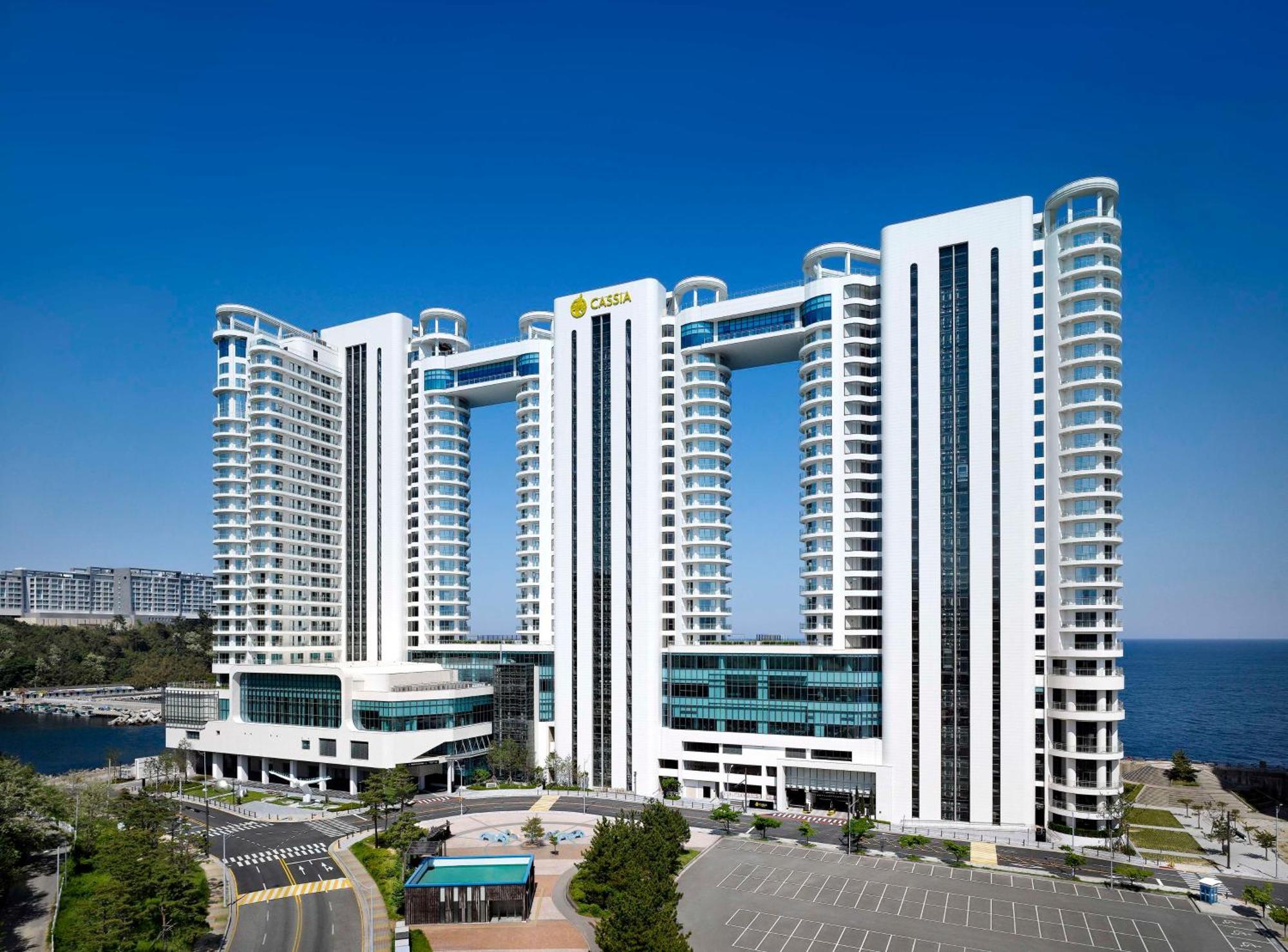 Cassia Hotel *